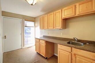 75 Manhattan Dr, Boulder, CO à louer Photo du bâtiment- Image 1 de 6