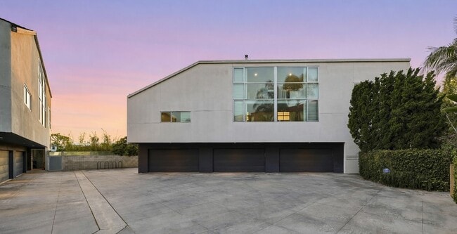 Plus de détails pour 2100 Abbot Kinney Blvd, Venice, CA - Bureau à louer