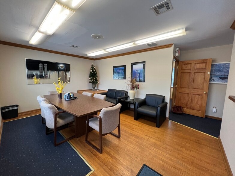 1031 US Highway 202 N, Branchburg, NJ for sale - Interior Photo - Image 3 of 6
