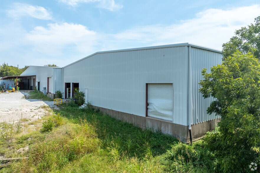 2105 Lucas Rd, Weatherford, TX à vendre - Photo principale - Image 1 de 10