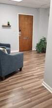 4 Carriage Ln, Charleston, SC for lease Interior Photo- Image 2 of 8