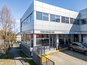 4800-4806 Main St, Vancouver, BC à louer Photo du bâtiment- Image 2 de 5
