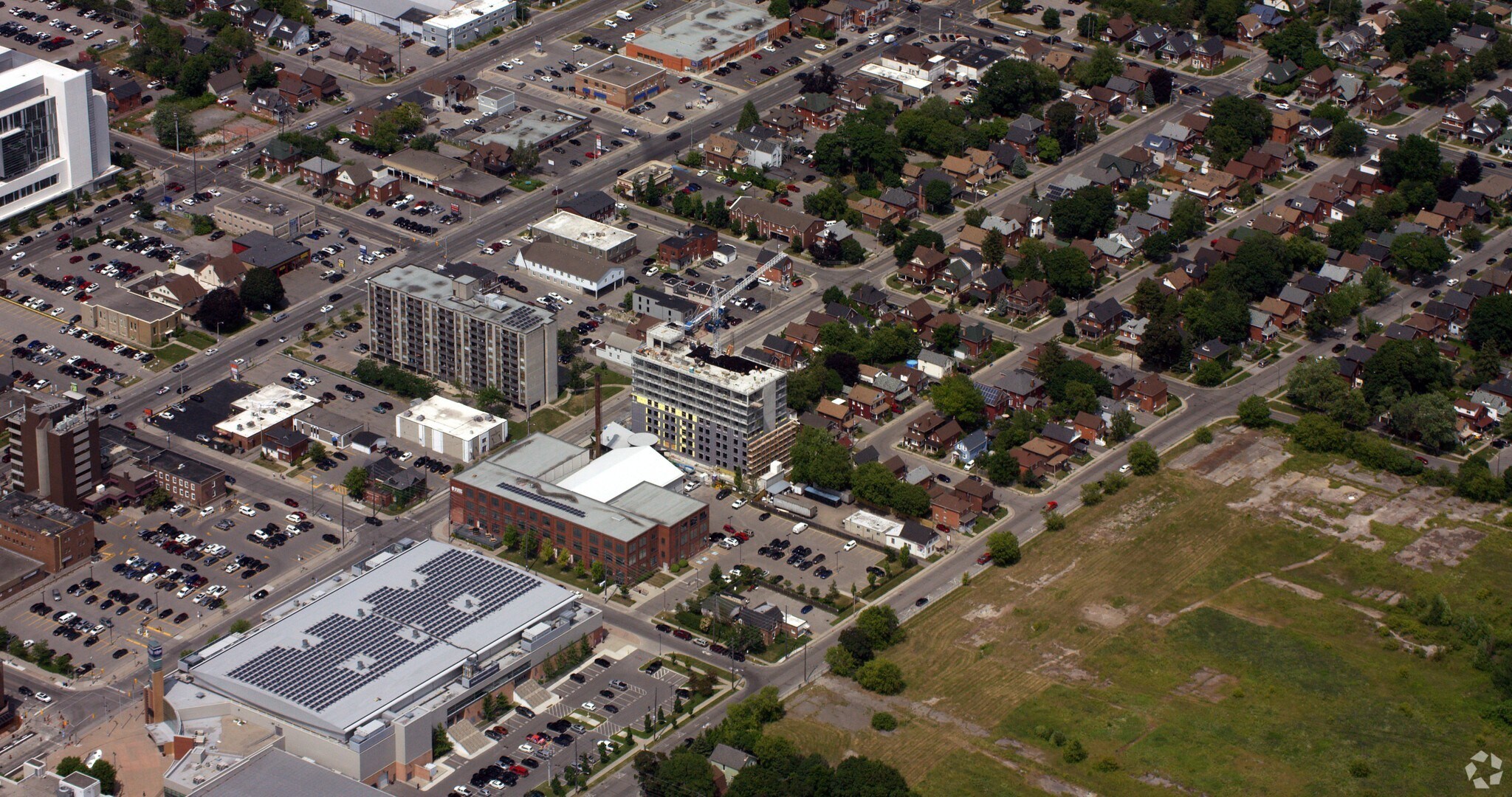 161 Athol St E, Oshawa, ON à vendre Photo du bâtiment- Image 1 de 1