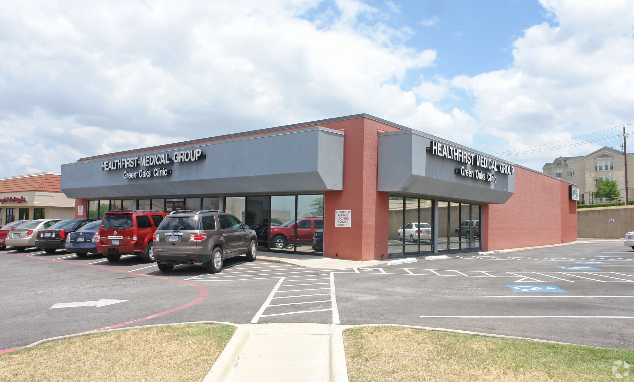 2400 Mall Cir, Fort Worth, TX for lease Primary Photo- Image 1 of 4