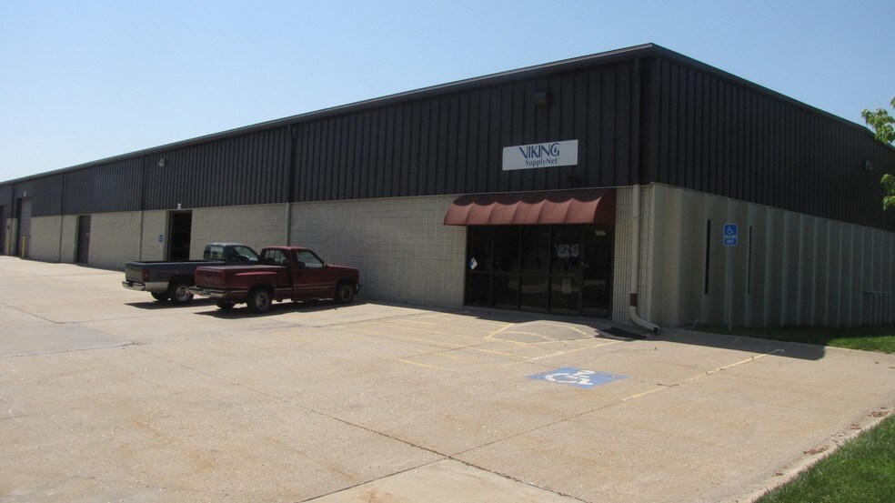 1880 N Topping Ave, Kansas City, MO for lease - Building Photo - Image 2 of 10