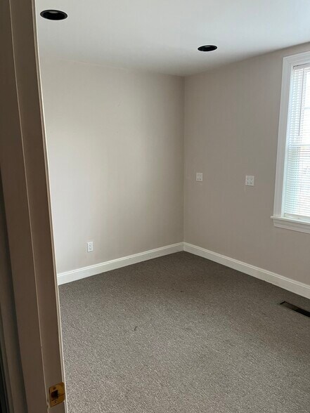 3642 Main St, Stone Ridge, NY à louer - Photo du bâtiment - Image 2 de 8