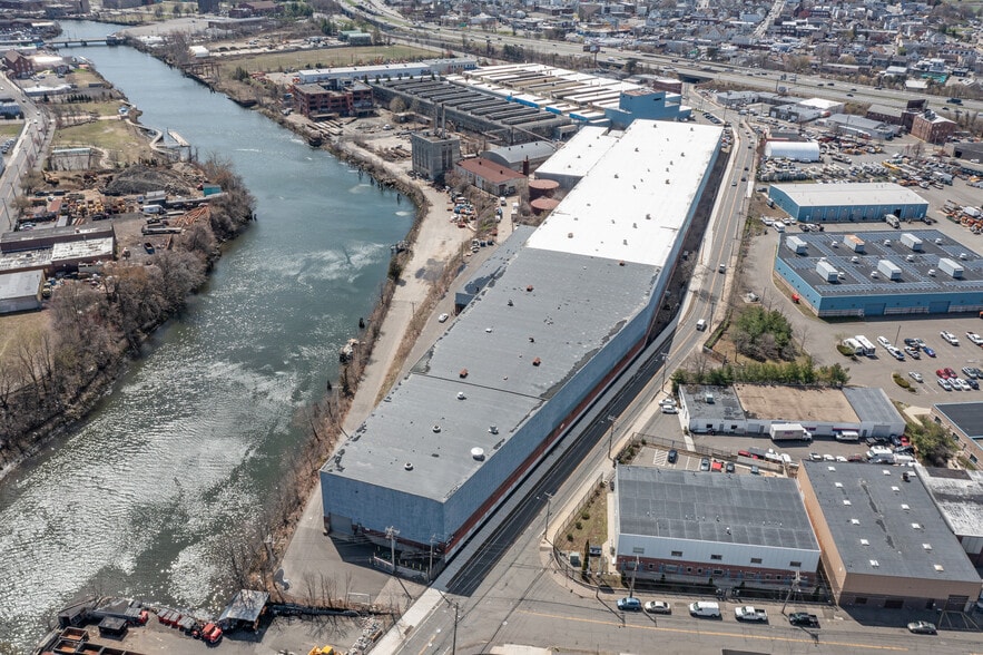 640 N Washington Ave, Bridgeport, CT for lease - Building Photo - Image 2 of 10