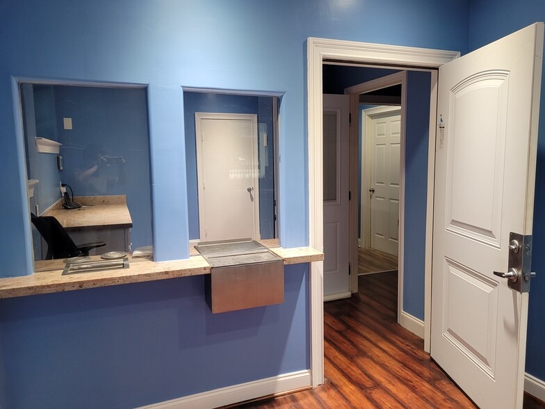 2715 Fannin St, Houston, TX for lease - Interior Photo - Image 1 of 15