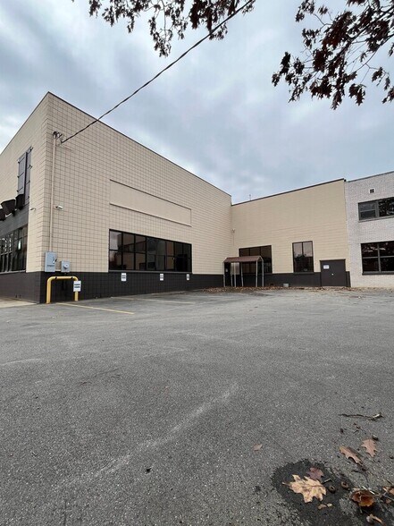 1425 University Ave, Rochester, NY à vendre - Photo du bâtiment - Image 3 de 22