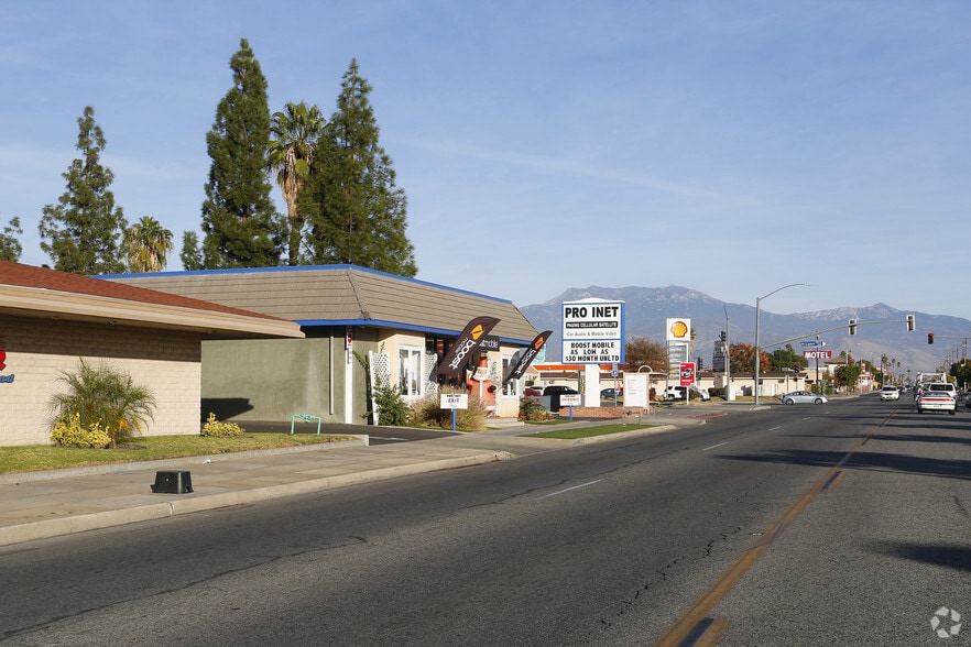 1760 W Florida Ave, Hemet, CA for lease - Building Photo - Image 3 of 4