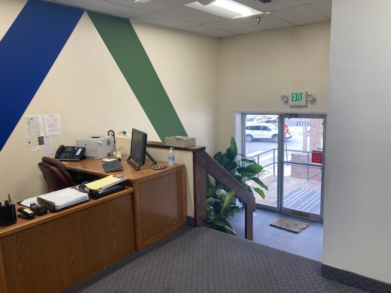 3701 Malden Ave, Baltimore, MD for sale - Interior Photo - Image 2 of 5