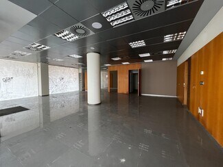 Plus de détails pour Commerce de détail à vendre