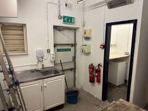 38 Yorkshire St, Rochdale for lease Interior Photo- Image 2 of 4