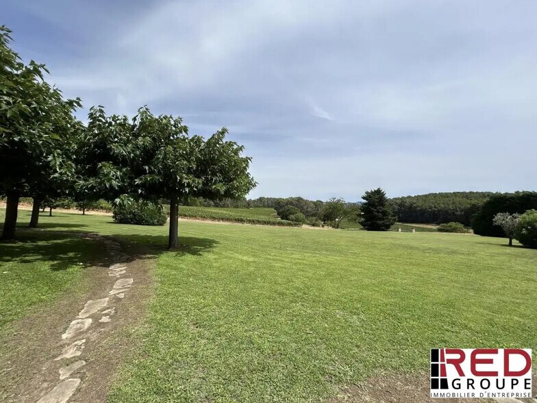 Bureau dans Aix-en-Provence à louer - Photo du bâtiment - Image 2 de 13