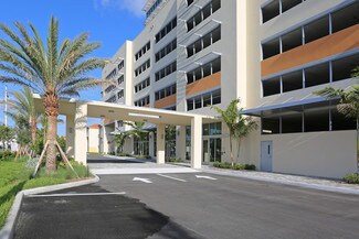Plus de détails pour 2801 NE 213th St, Aventura, FL - Bureau/Médical à louer