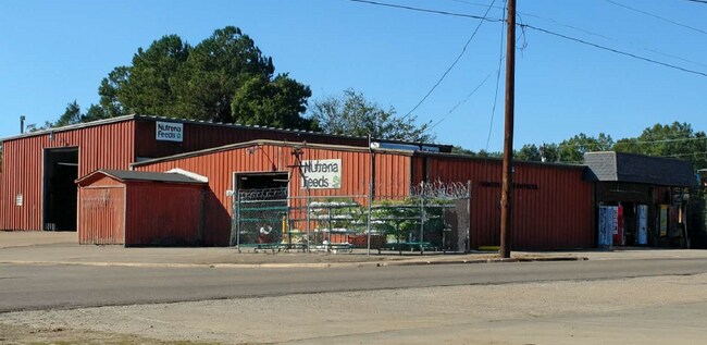 More details for Former Farmer's Feed Portfolio – for Sale, Montgomery, AL