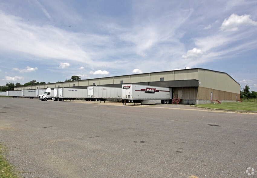 10795 Ridgeway Industrial Dr, Olive Branch, MS à louer - Photo principale - Image 1 de 10