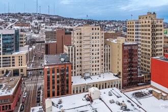 324 W Superior St, Duluth, MN - AERIAL  map view
