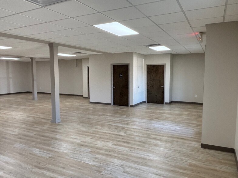 221 Osage Ln, Waynesboro, VA à louer - Photo du bâtiment - Image 3 de 6