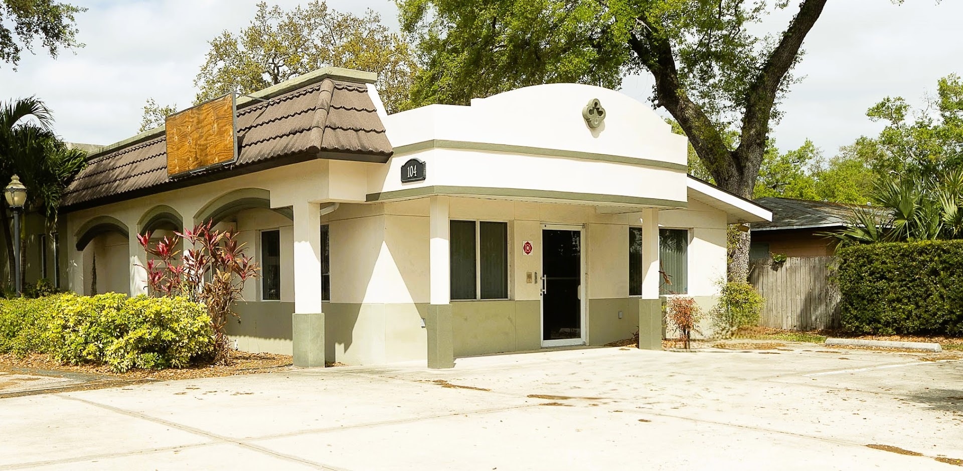 2001 Manatee Ave E, Bradenton, FL for lease Building Photo- Image 1 of 2