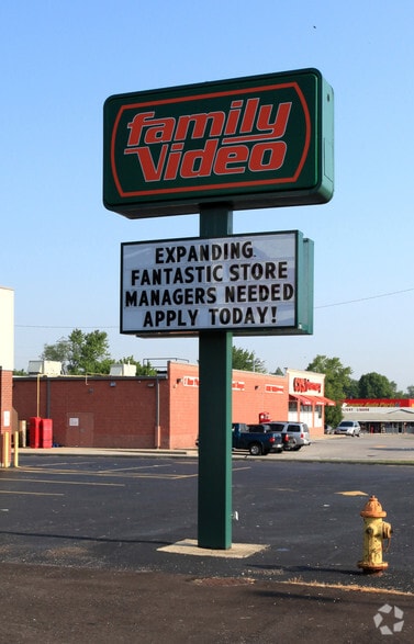 200 S Gardner St, Scottsburg, IN for lease - Building Photo - Image 2 of 3