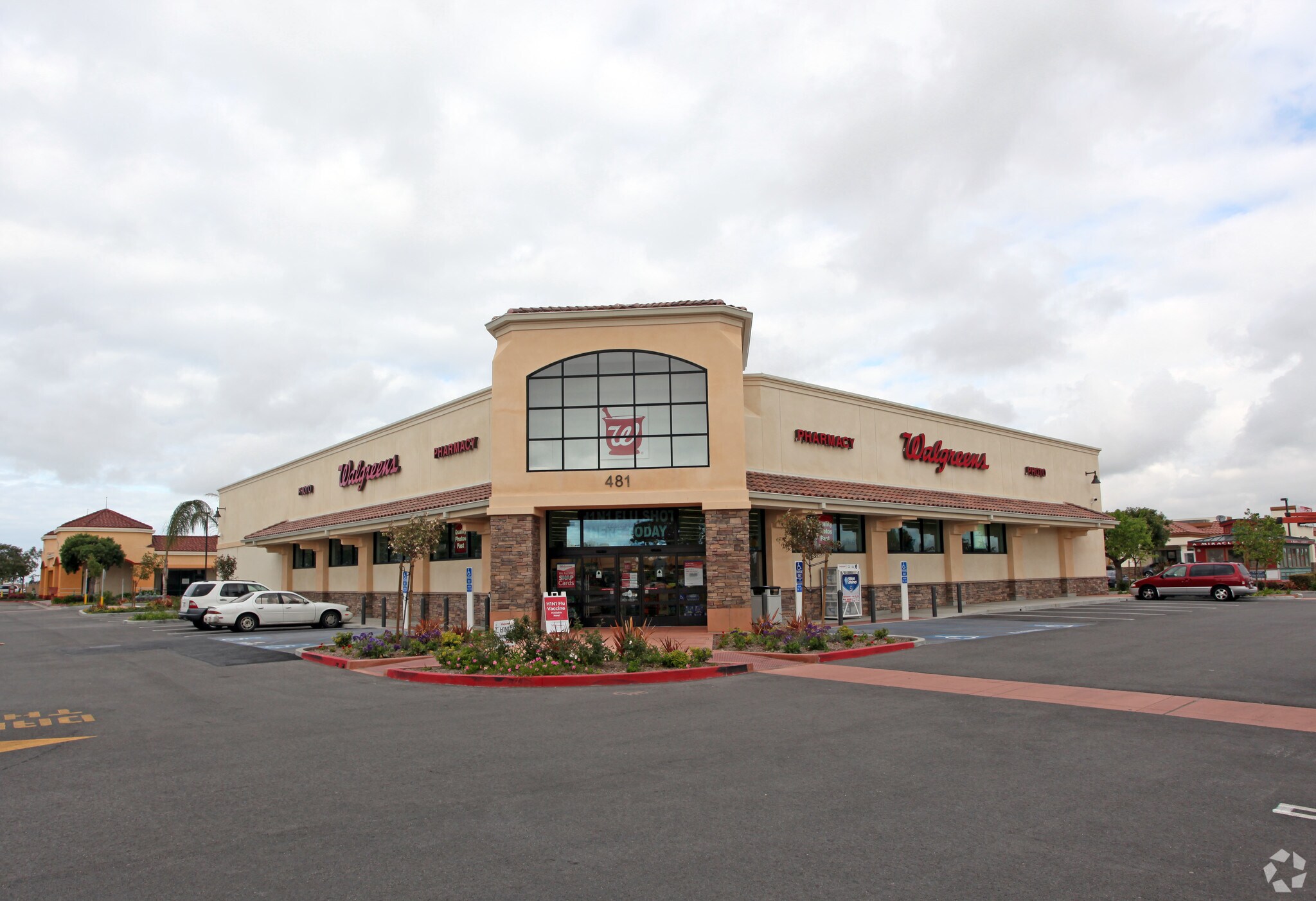 421 S Ventura Rd, Oxnard, CA à louer Photo principale- Image 1 de 11