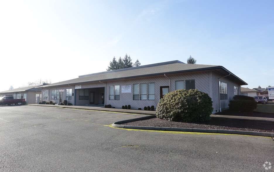 16204 Pacific Hwy, Spanaway, WA à vendre - Photo du bâtiment - Image 3 de 3