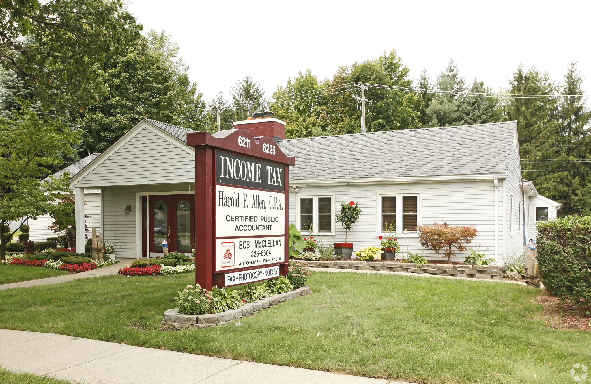 6211-6225 N Wayne Rd, Westland, MI for sale Building Photo- Image 1 of 2