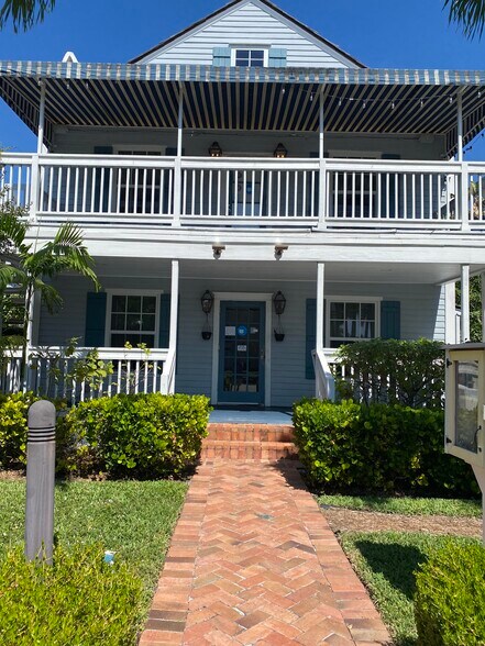 102 NE 1st Ave, Delray Beach, FL à louer - Photo du bâtiment - Image 2 de 15