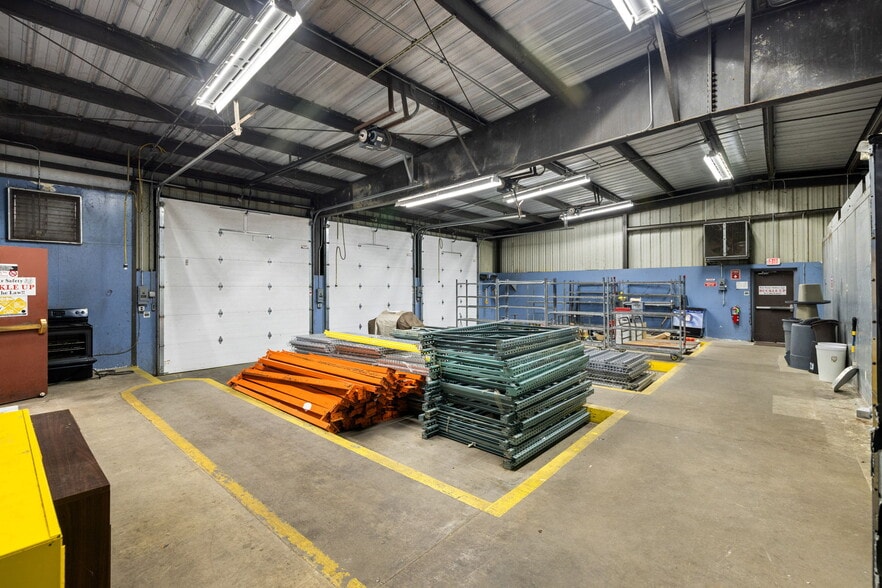 2180 Middle Rd, Lewistown, PA for sale - Building Photo - Image 2 of 8