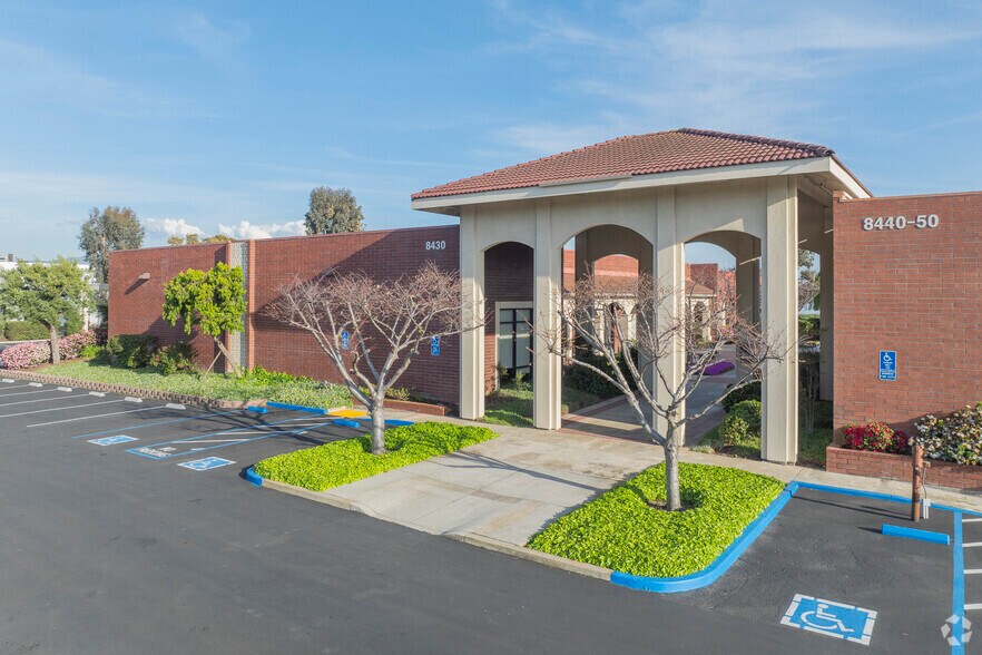 8430 Central Ave, Newark, CA à louer - Photo principale - Image 1 de 1