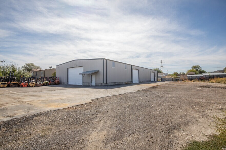 7079 W Gates Ave, West Valley City, UT à vendre - Photo du bâtiment - Image 3 de 6