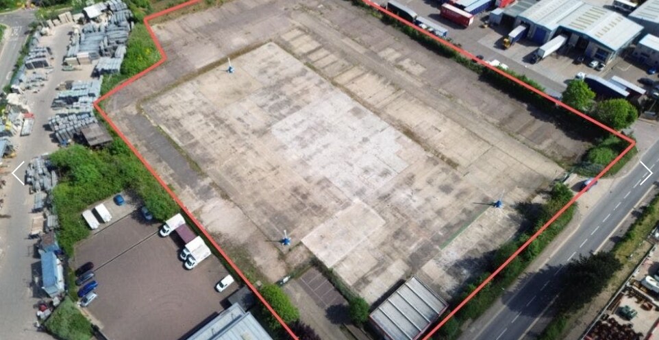 Boundary Way, Hemel Hempstead à louer Photo du bâtiment- Image 1 de 2