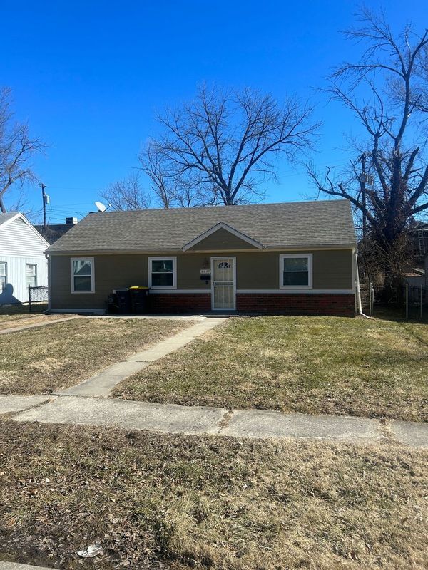 8037 Wabash Ave, Kansas City, MO for sale Primary Photo- Image 1 of 2