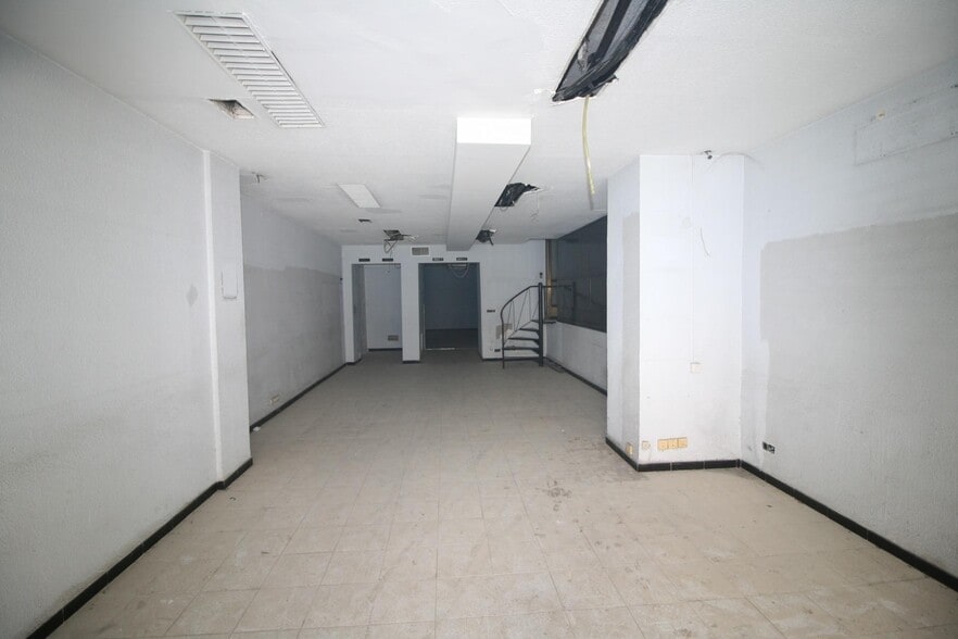 Calle Martínez Campos, 10, Granada, Granada for lease - Building Photo - Image 1 of 15