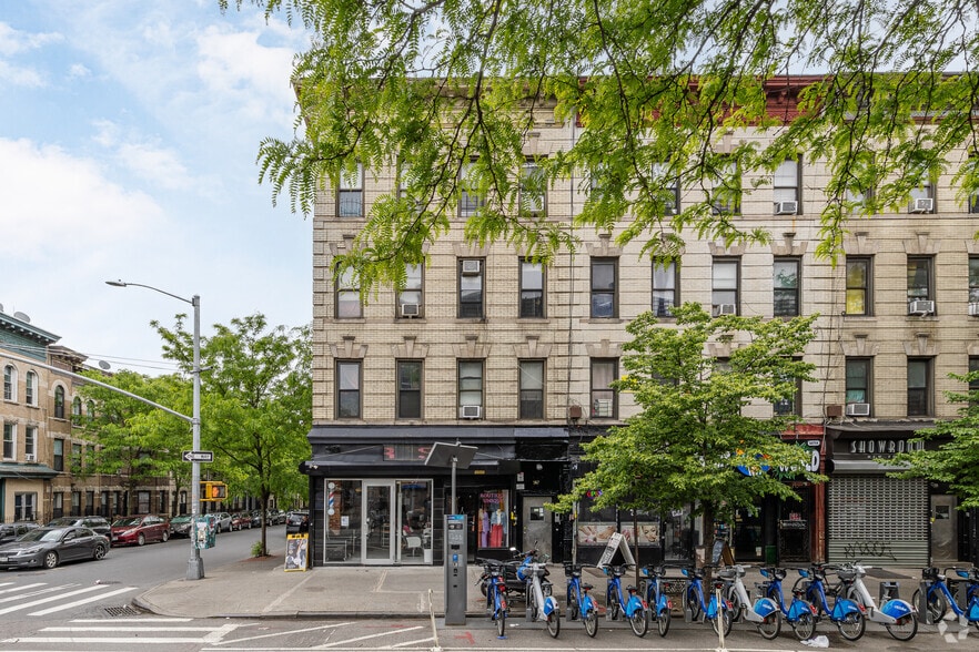 142 Irving Ave, Brooklyn, NY for sale - Building Photo - Image 2 of 5