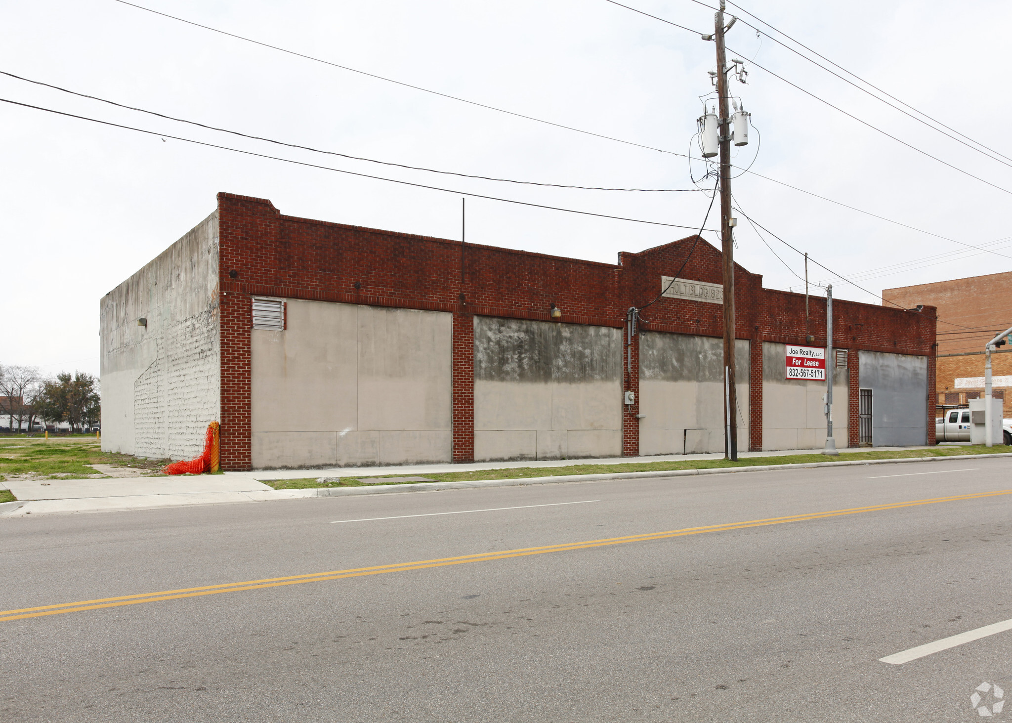 2402 Mckinney St, Houston, TX for lease Primary Photo- Image 1 of 10