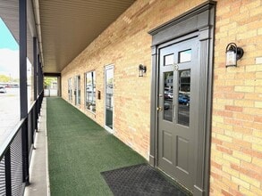 1210-1228 Towanda Ave, Bloomington, IL for lease Interior Photo- Image 1 of 9