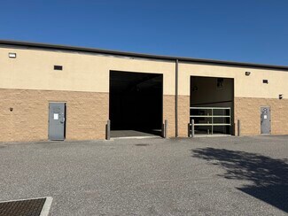 Plus de détails pour 4366 Louis Ave, Holiday, FL - Industriel à louer