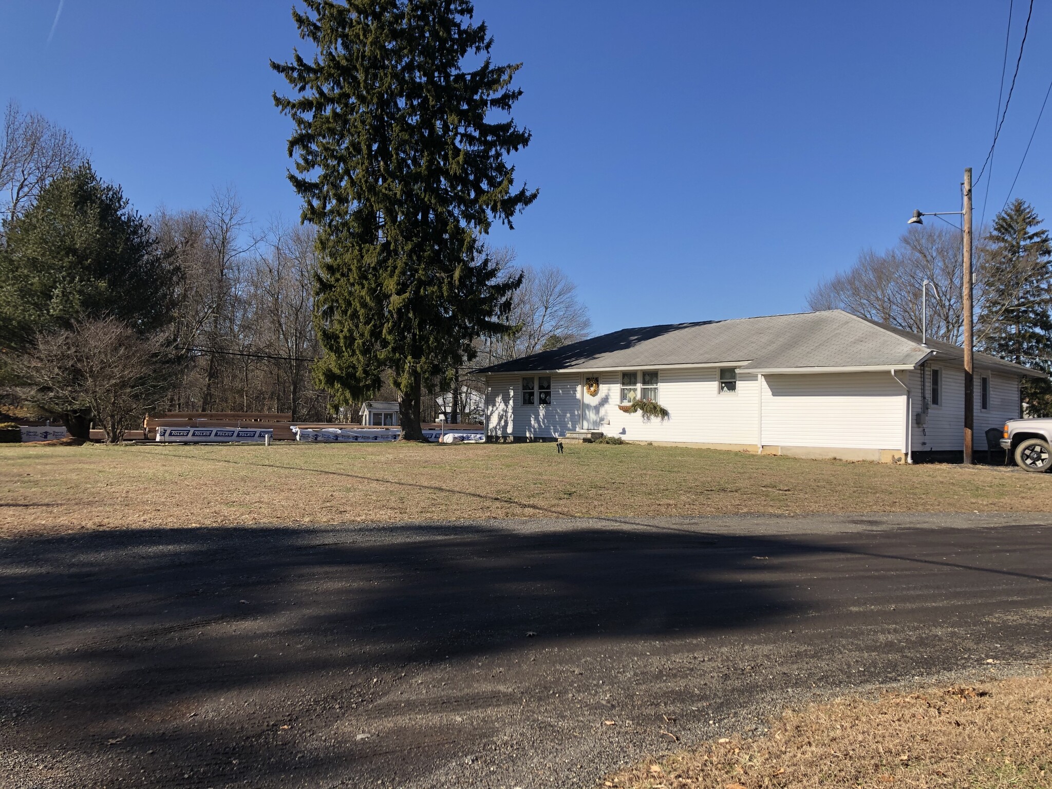 482 Monmouth Rd, Millstone Township, NJ for sale Primary Photo- Image 1 of 1