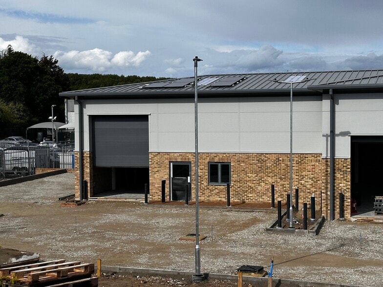 Units 1 & 2 Broad Oak Business Park, Canterbury à louer - Photo de construction - Image 3 de 5