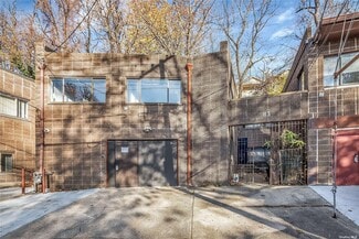 More details for 83 Watermill Ln, Great Neck, NY - Office for Sale