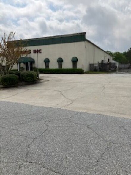 6100 Coca Cola Blvd, Columbus, GA à louer - Photo du bâtiment - Image 3 de 12