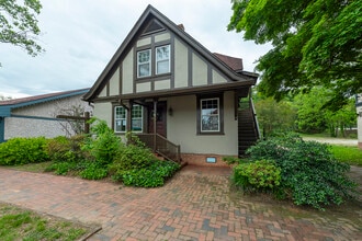 5 All Souls Cres, Asheville, NC for lease Interior Photo- Image 1 of 9