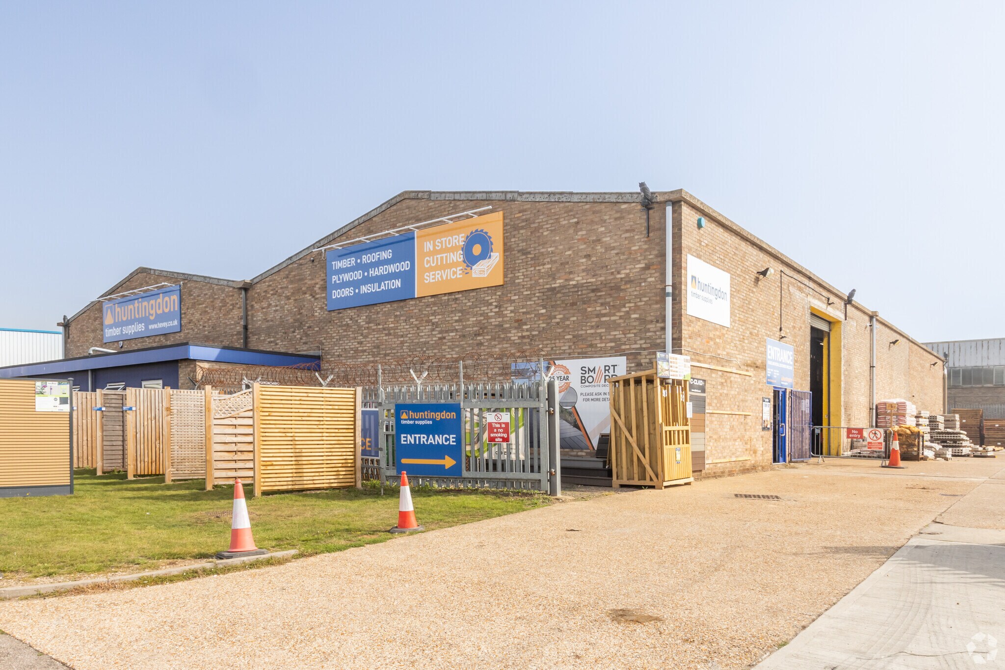 12 Glebe Rd, Huntingdon for lease Primary Photo- Image 1 of 2