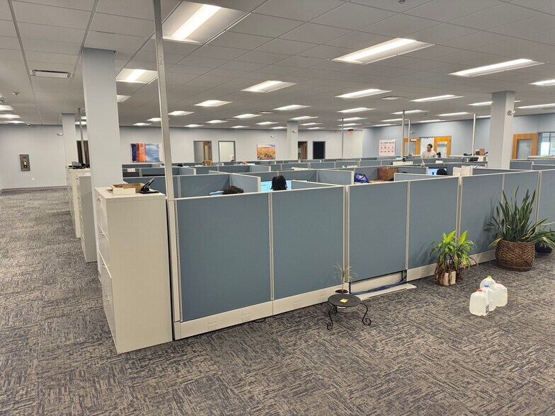 715 Congaree Rd, Greenville, SC à vendre - Photo du bâtiment - Image 3 de 13