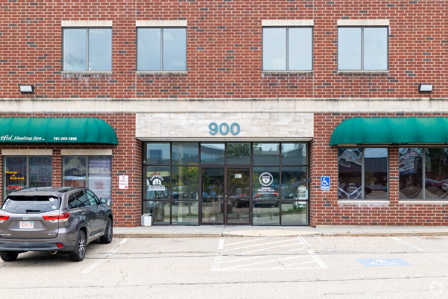 898-900 Washington St, Norwood, MA for lease - Building Photo - Image 3 of 7
