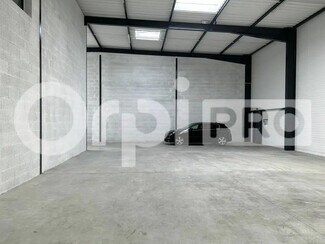 Plus de détails pour Local d'activités à louer