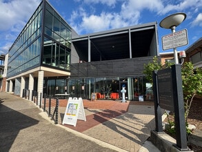 615 High St, Oregon City, OR for lease Building Photo- Image 1 of 7