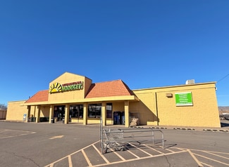 More details for 512 W 1st St, Wapato, WA - Retail for Sale